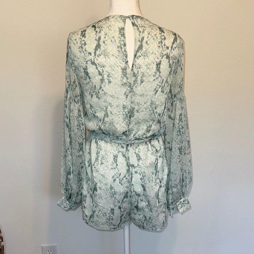TCEC Green and White Snake Print Vacation Coastal Romper Size S - Picture 8 of 11